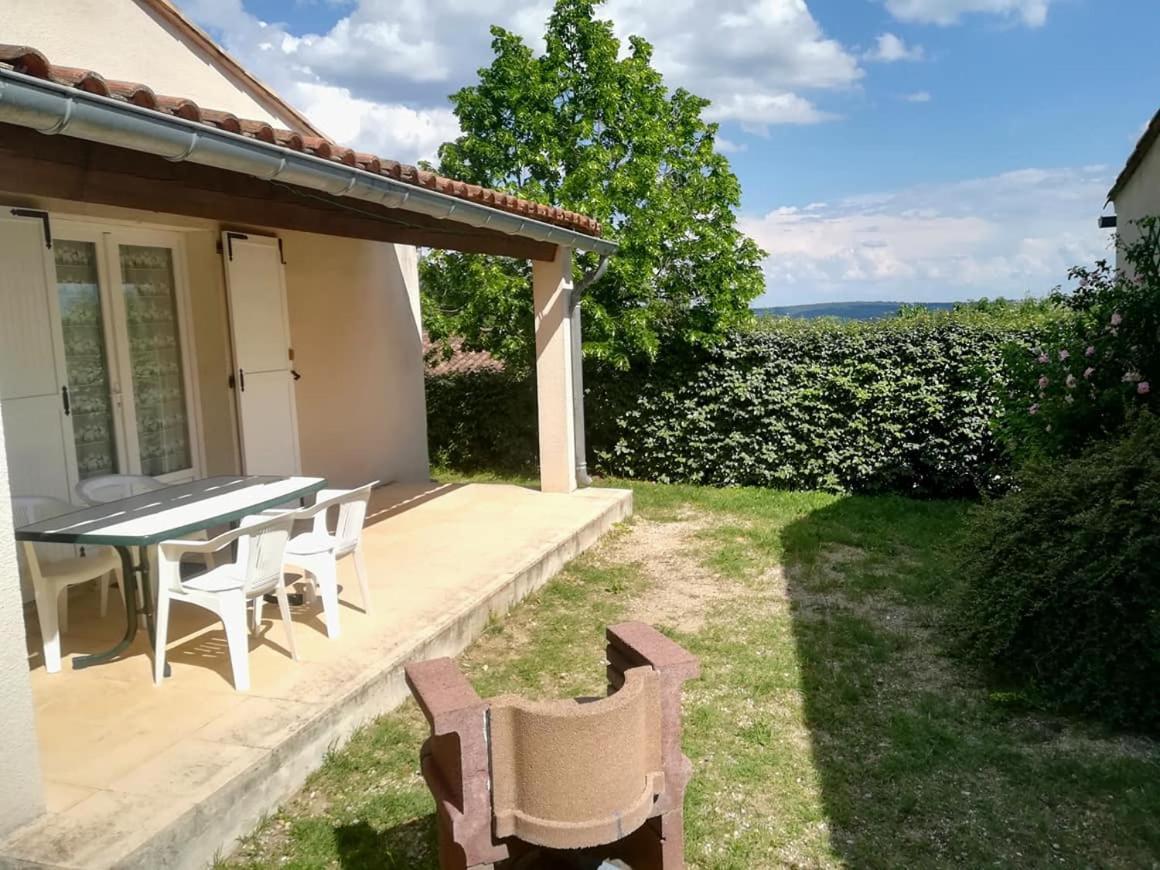 Village De Gites La Fontinelle Bessas Quarto foto